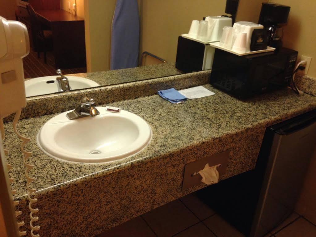 Americas Best Value Inn Аркадельфия Экстерьер фото