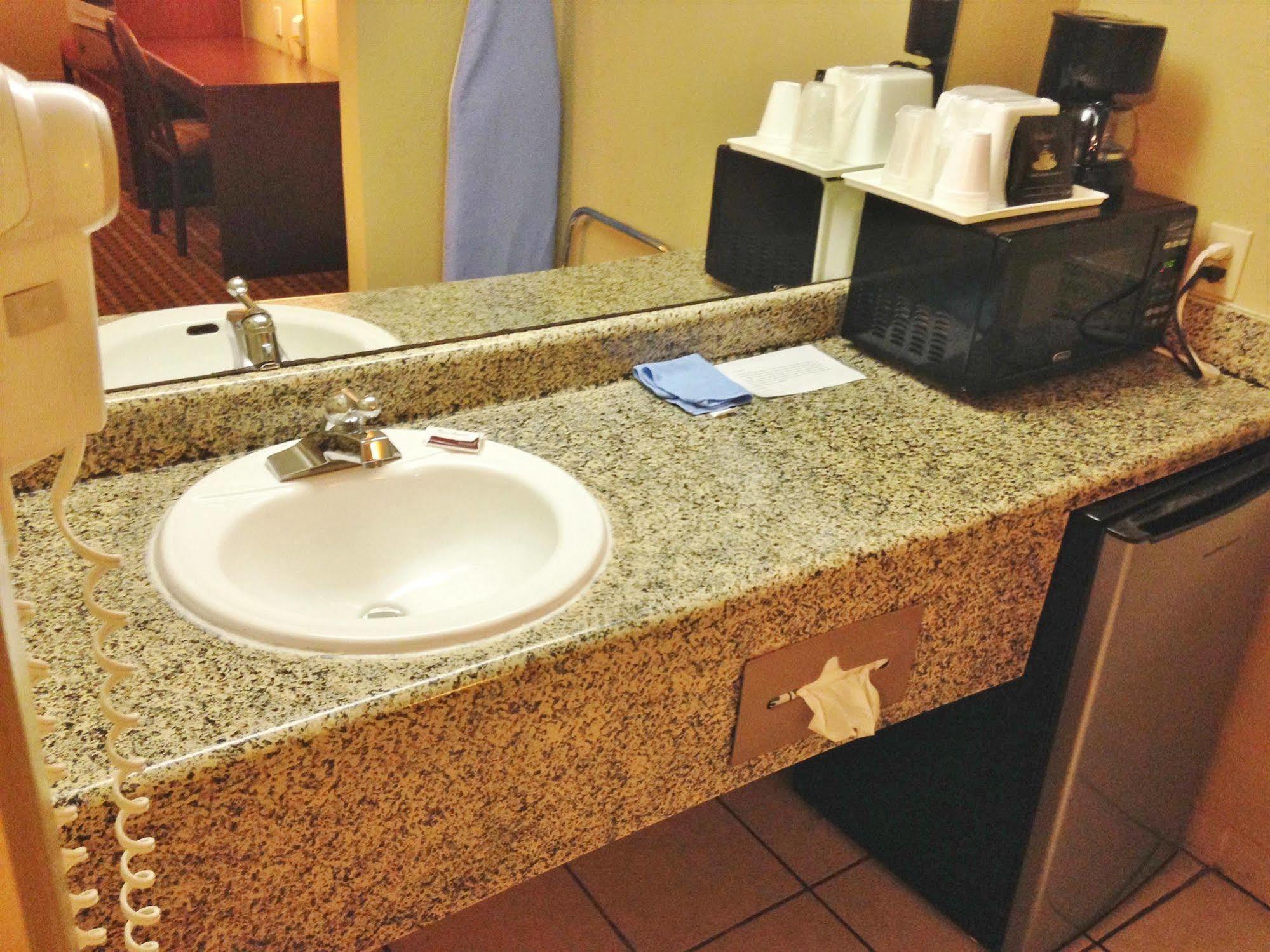 Americas Best Value Inn Аркадельфия Экстерьер фото